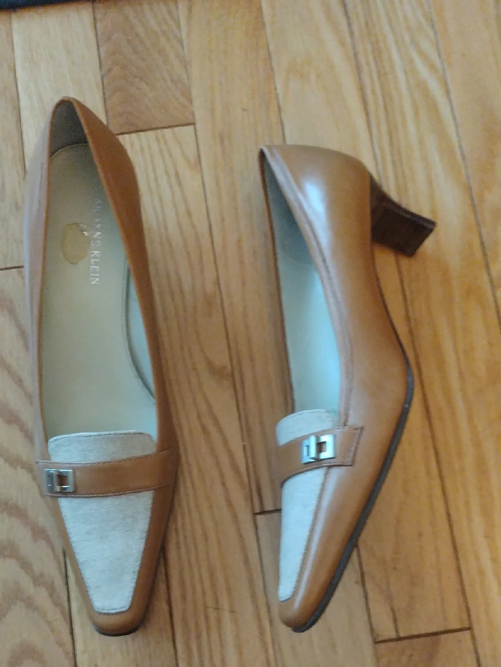 Anne Klein 